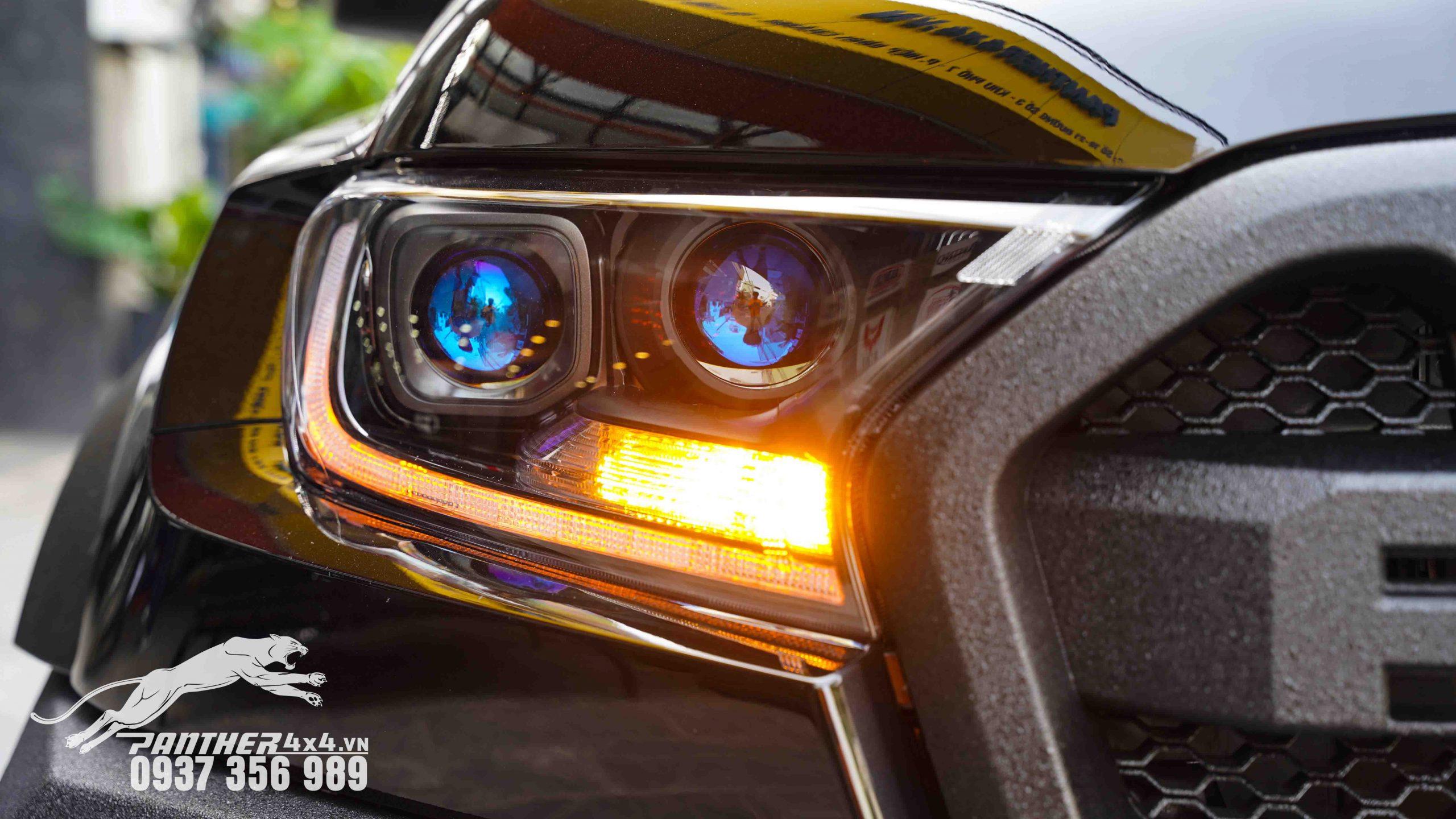 Độ đèn cho xe bán tải Ford Ranger XL đang được xem là một trào lưu mà nhiều chủ xe theo đuổi cũng như hướng tới cho xế yêu của mình. Ngoài những tính năng ưu việt ra thì nó còn thay chủ xe thể hiện được sự sang trọng và mạnh mẽ.