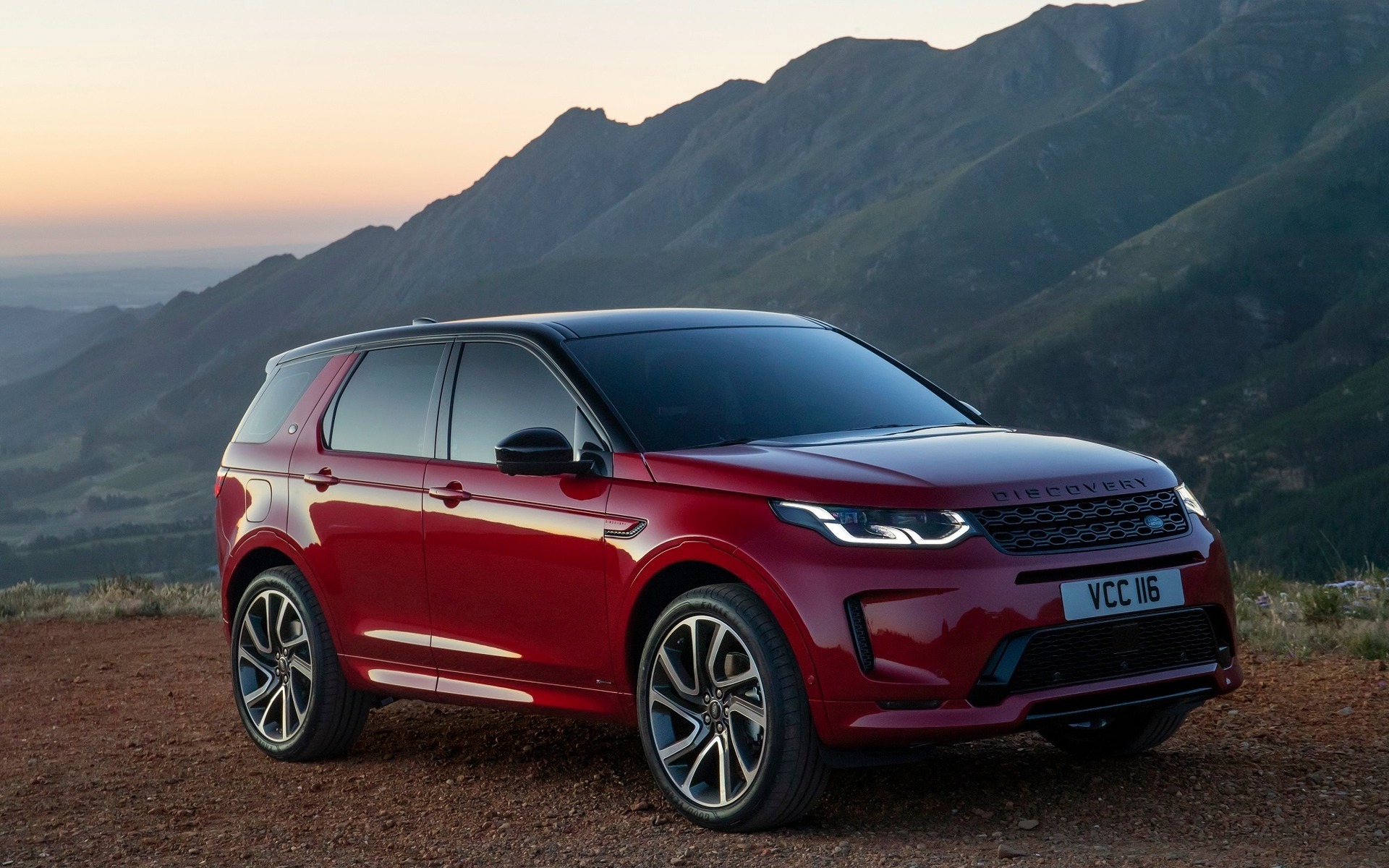 xe-land-rover-discovery-sport-2021-va-su-tien-nghi