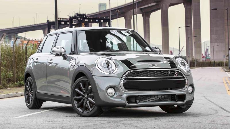 mini-cooper-s-dong-xe-co-dong-co-manh-me-xu-ly-linh-hoat