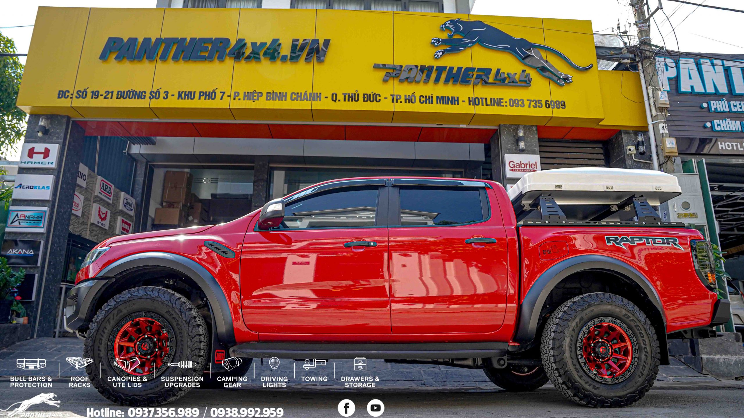 Độ xe bán tải Ford Ranger Raptor màu đỏ cứng cáp hơn tại HCM