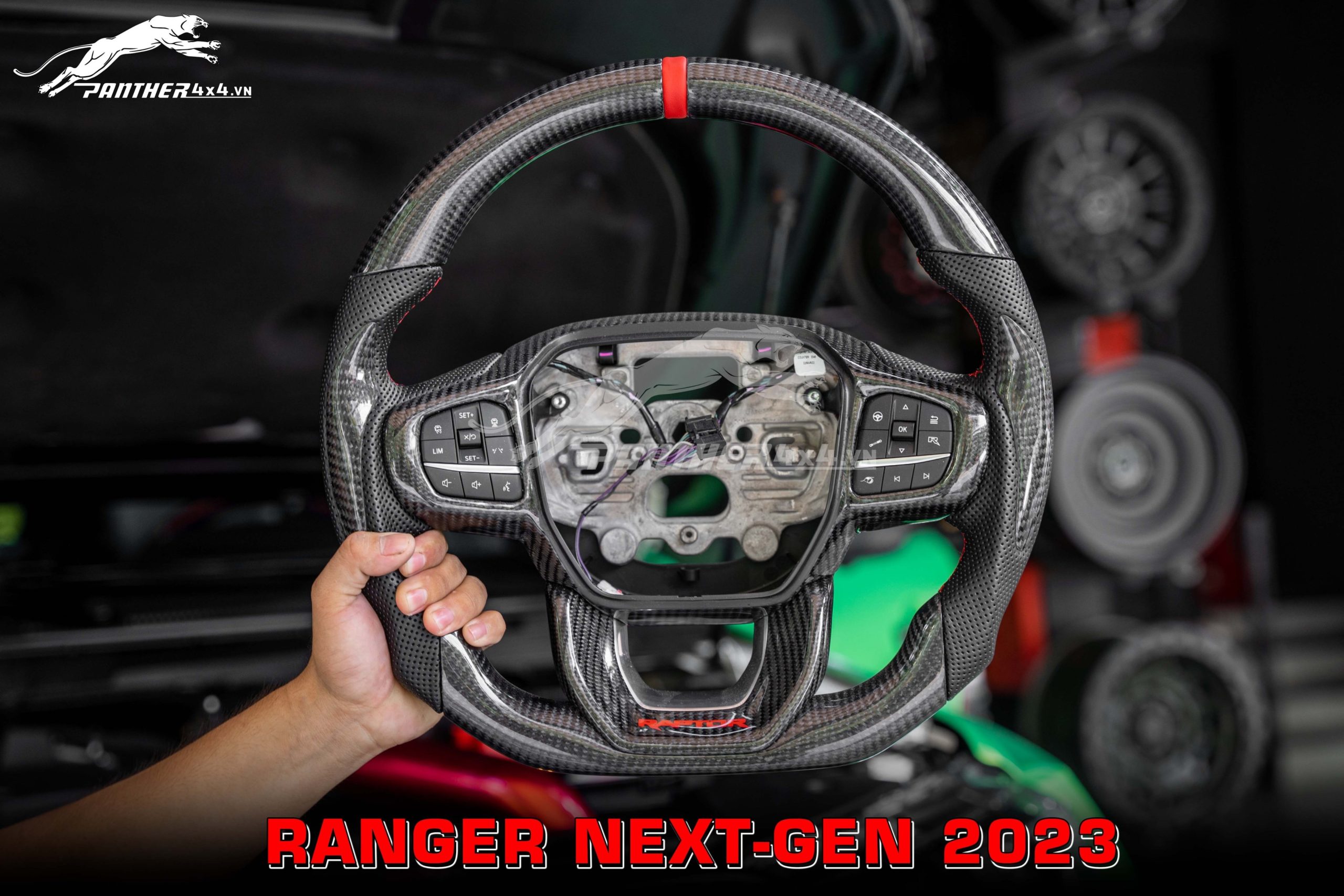 Vô lăng Carbon cho Ford Ranger 2023