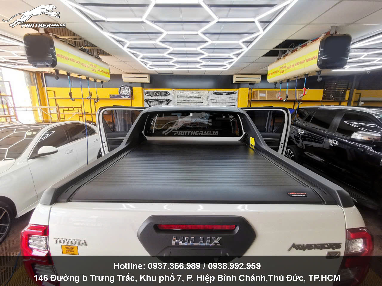 NẮP THÙNG CUỘN ĐIỆN CHO TOYOTA HILUX 2015+ (ROCCO - ADVENTURE)