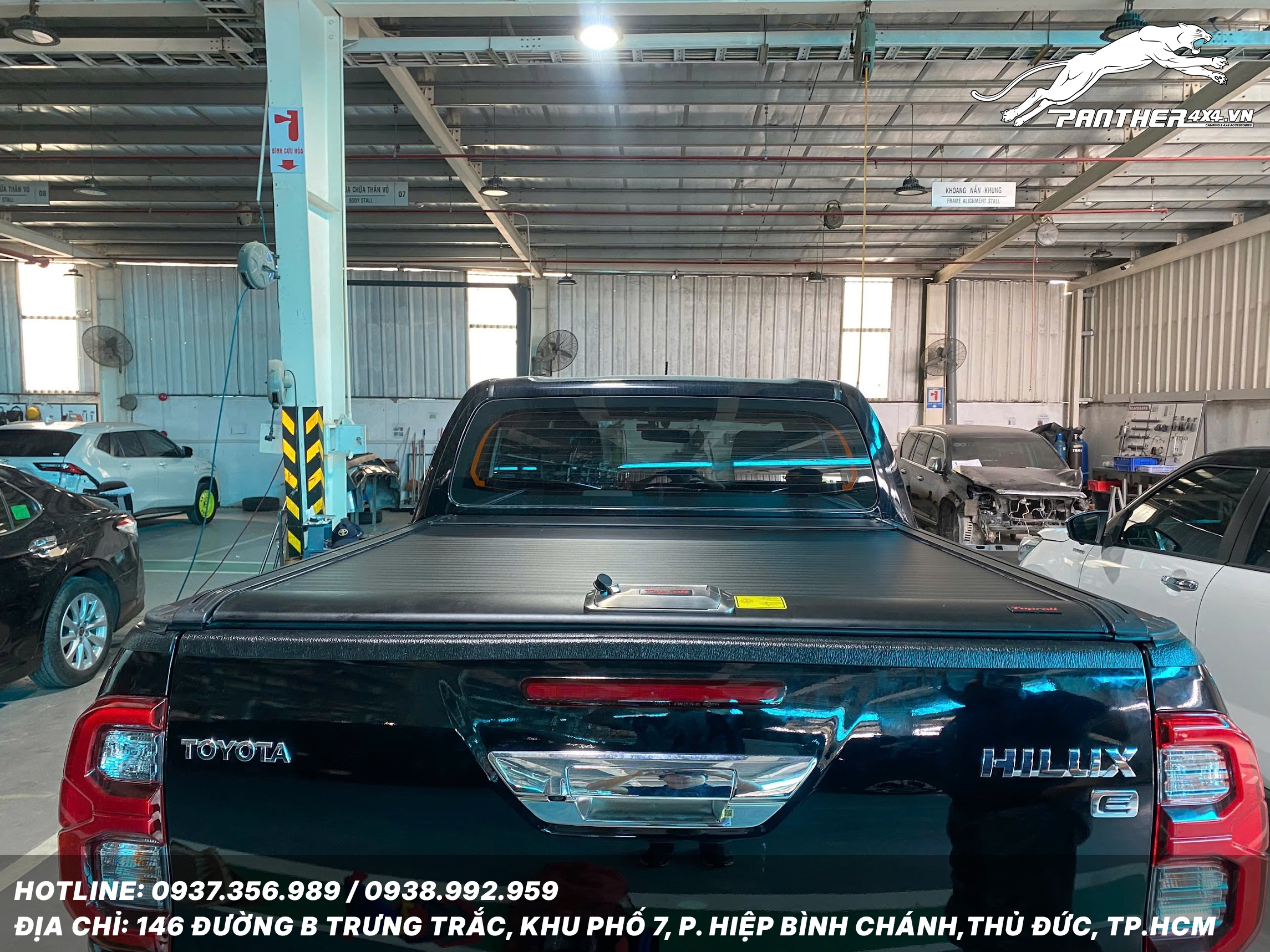 NẮP THÙNG CUỘN CƠ TOPROLL PHIÊN BẢN HE, HK CHO TOYOTA HILUX 2026
