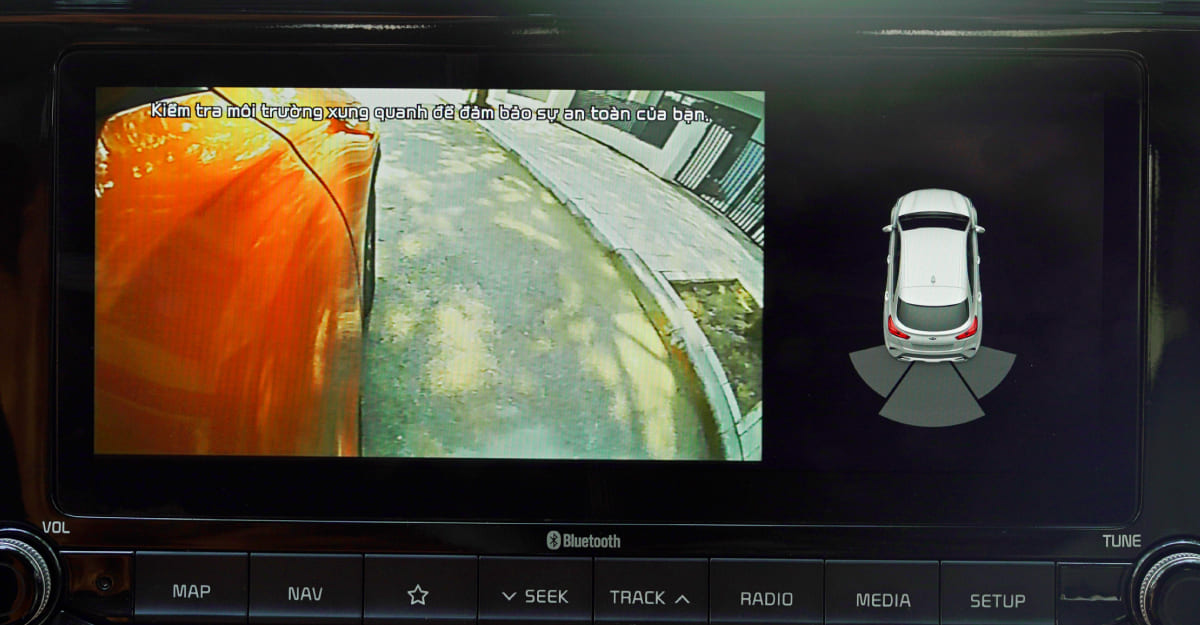 Camera 3 mắt Elliview Y5 Basic